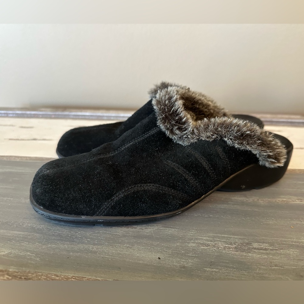 Aerosoles Aerology Cuddle Ups Suede Leather Upper‎ Clog - Size 7.5